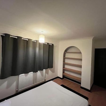 Cheerful 3 Bed House With Free Parking. Villa Nottingham Luaran gambar