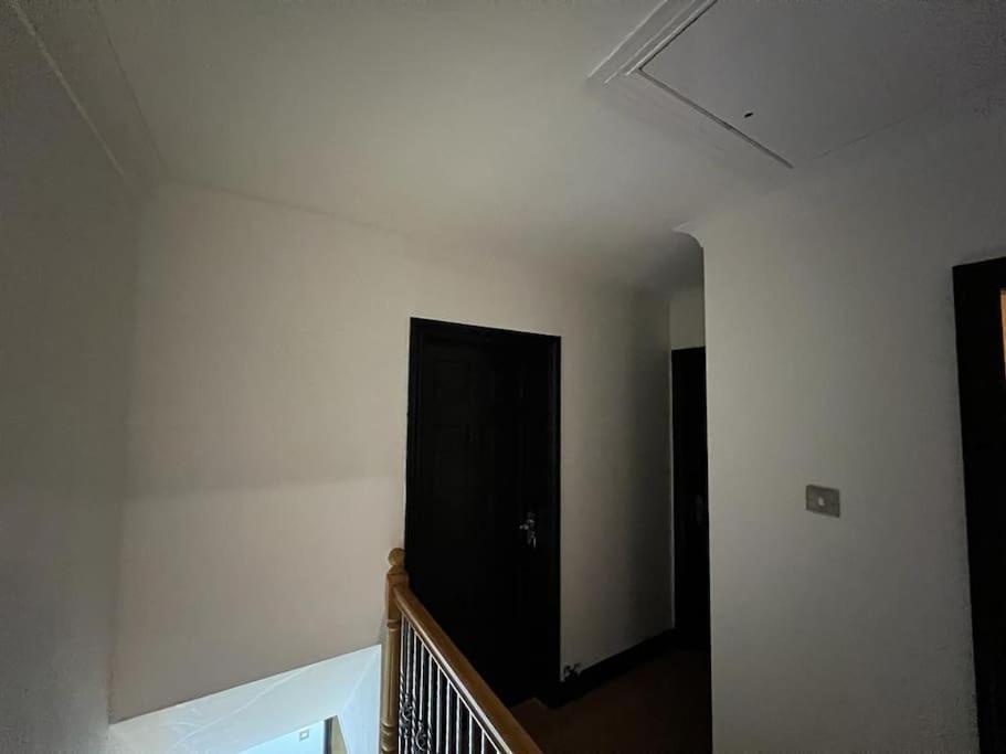 Cheerful 3 Bed House With Free Parking. Villa Nottingham Luaran gambar