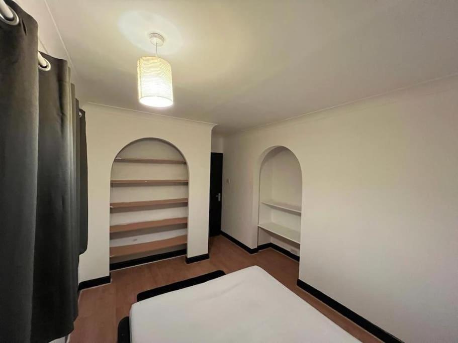 Cheerful 3 Bed House With Free Parking. Villa Nottingham Luaran gambar